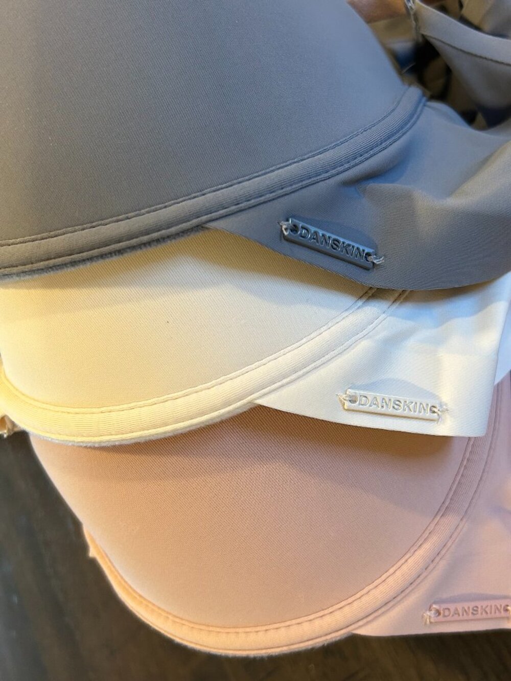 Danskin Magnetic Front Closure Contour Underwire T-Shirt Bras 38C - 3 pack New - Picture 3 of 4